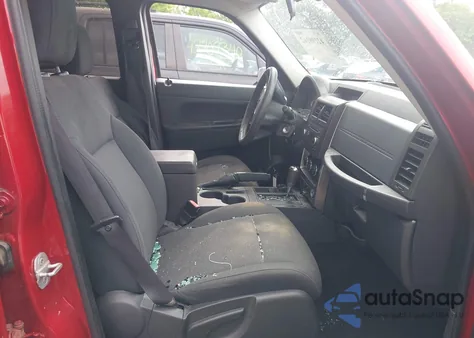 2009 Jeep Liberty Sport z USA, uszkodzony, nr VIN 1J8GN28K49W535997